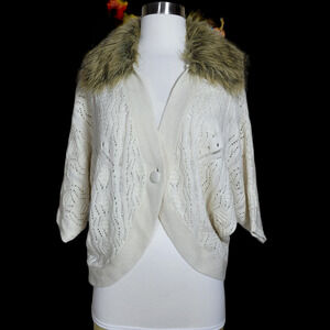 NWT Bebe Women Cream Detachable Fur Collar Eyelet Dolman Cardigan Sweater XS
